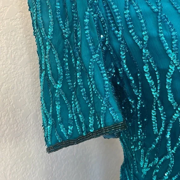 VINTAGE TEAL SEQUIN SPARKLY SHIFT DRESS.‎ Size 6 - Picture 3 of 10